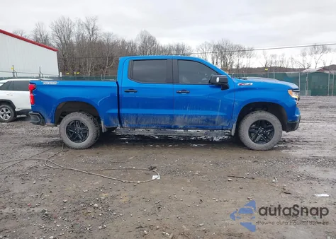 2024 Chevrolet Silverado 1500 4Wd Short Bed Lt Trail Boss z USA, uszkodzony, nr VIN 3GCUDFED3RG120422